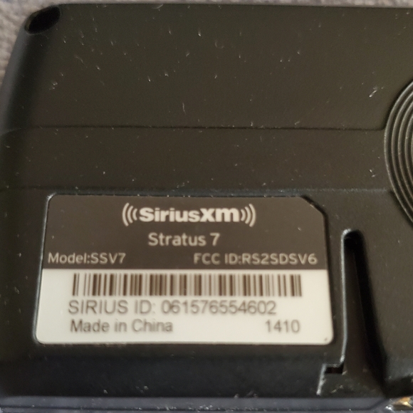 SiriusXM Stratus 7 Satellite Radio Model SSV7 - Picture 3 of 3